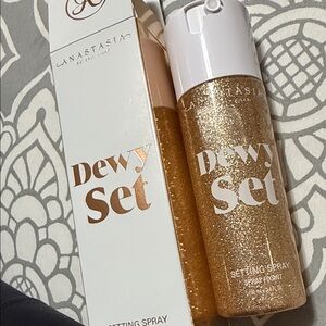 Anastasia setting spray